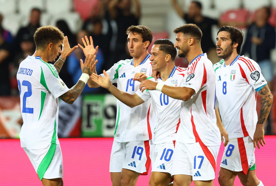 与洛卡特利, img, onB 与洛卡特利, img, onB